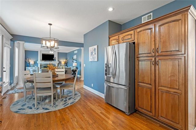 820 SW 35TH Street, Lee's Summit, MO 64082