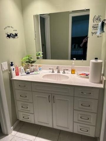 201 Country Lane B, Boynton Beach, FL 33435