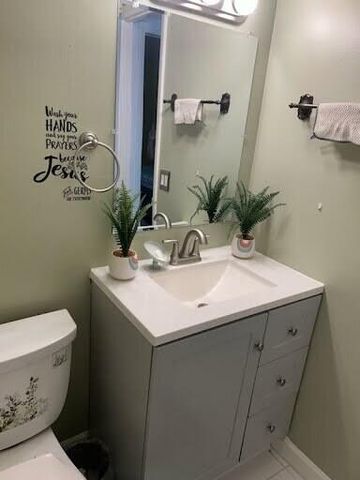 201 Country Lane B, Boynton Beach, FL 33435