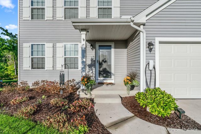 10644 Woodbushe Drive Se, Lowell Twp, MI 49331