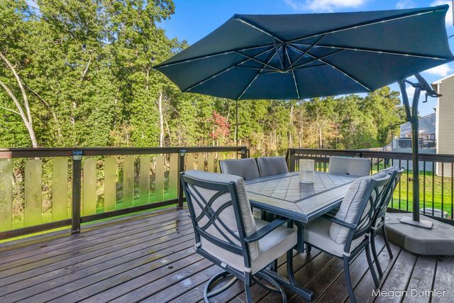 10644 Woodbushe Drive Se, Lowell Twp, MI 49331