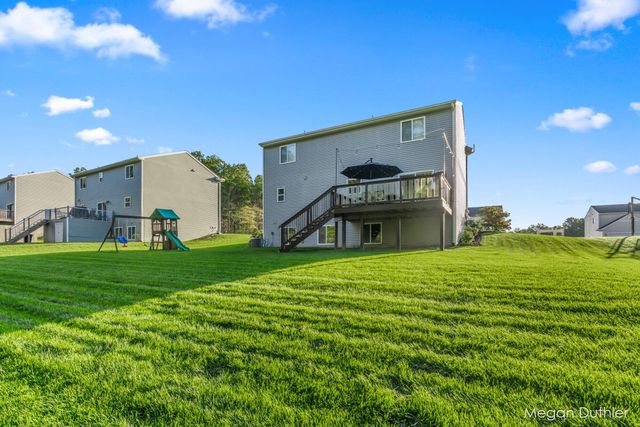 10644 Woodbushe Drive Se, Lowell Twp, MI 49331