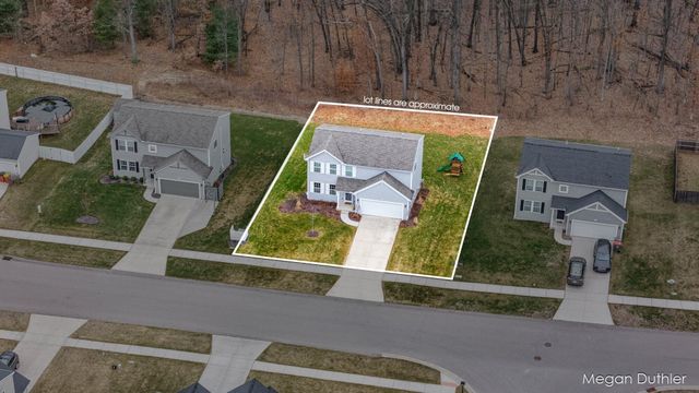 10644 Woodbushe Drive Se, Lowell Twp, MI 49331