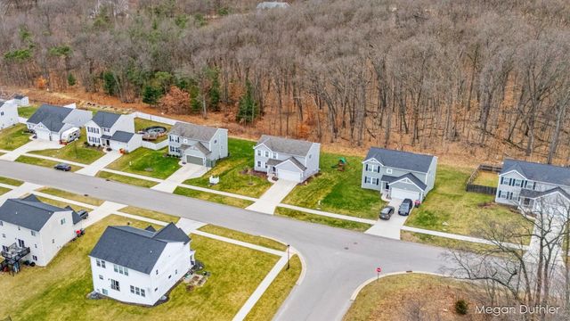 10644 Woodbushe Drive Se, Lowell Twp, MI 49331