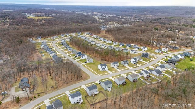 10644 Woodbushe Drive Se, Lowell Twp, MI 49331