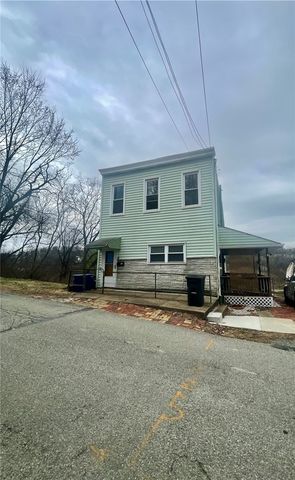 141 Overbeck St, Spring Hill, PA 15212