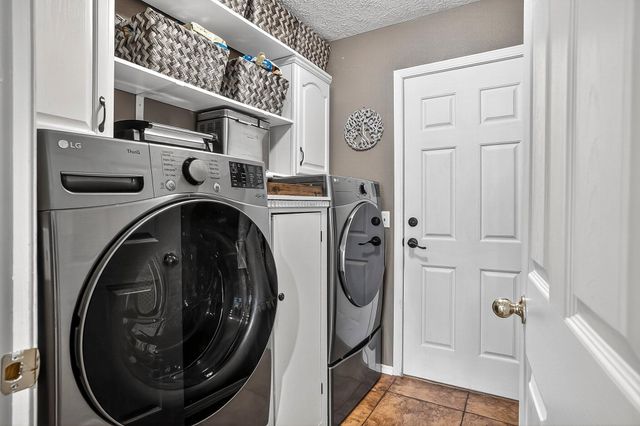 307 N 38th Street, Nixa, MO 65714