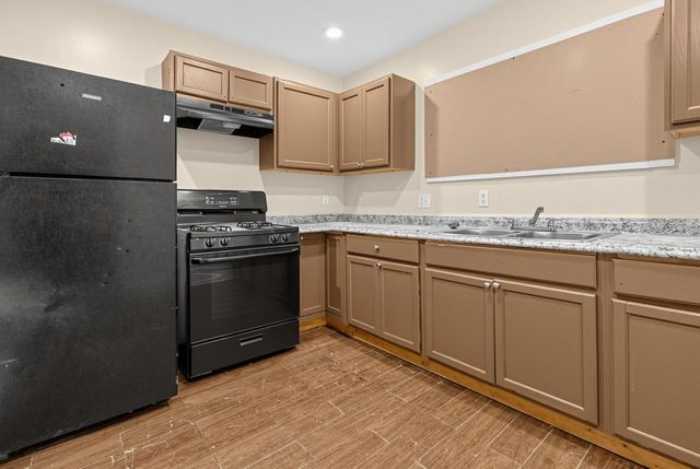 4950 N 19th PLACE, Milwaukee, WI 53209