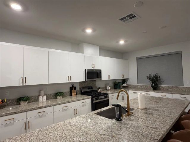 30832 Singletree Drive, Homeland, CA 92548