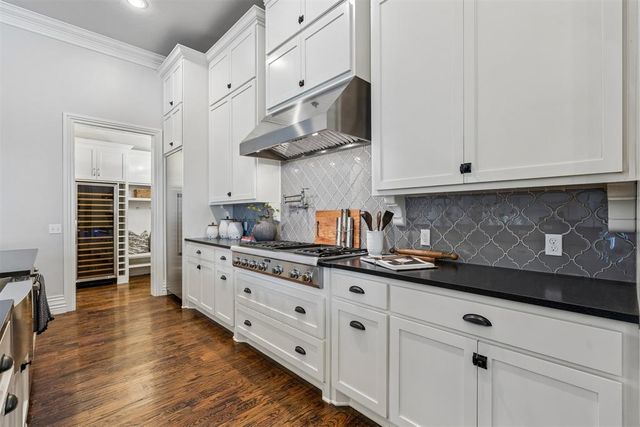16738 Little Leaf Court, Edmond, OK 73012