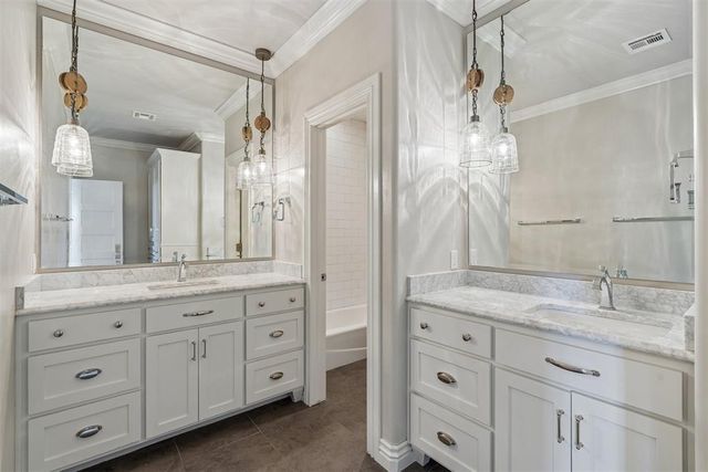 16738 Little Leaf Court, Edmond, OK 73012