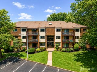 201 Edison Glen Terrace, Edison, NJ 08837