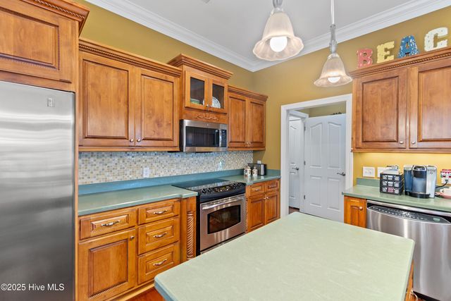 216 Baroney Place Drive, Sunset Beach, NC 28468