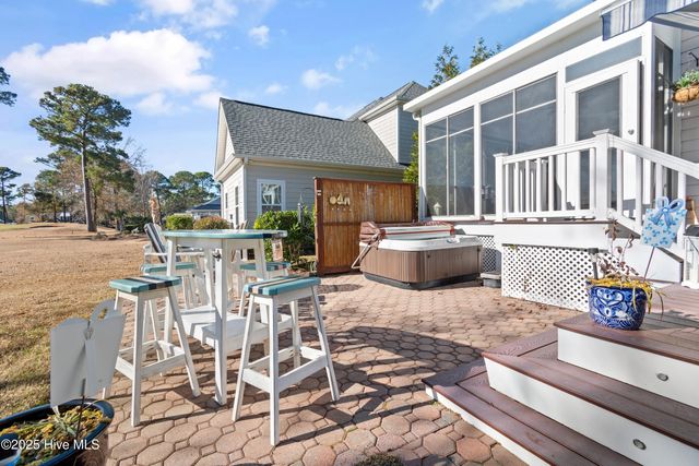 216 Baroney Place Drive, Sunset Beach, NC 28468