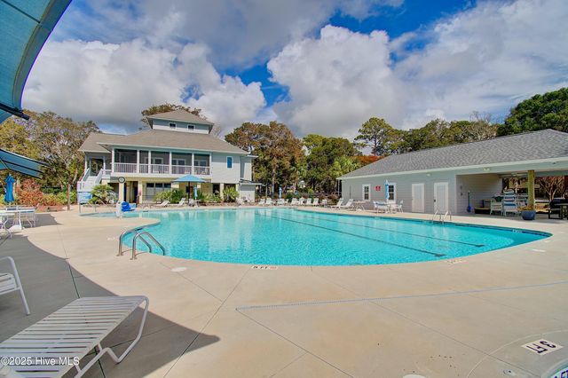 216 Baroney Place Drive, Sunset Beach, NC 28468