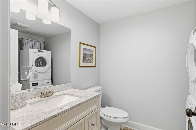 5 Spring Street Unit 402, Saratoga Springs, NY 12866