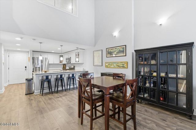 5 Spring Street Unit 402, Saratoga Springs, NY 12866