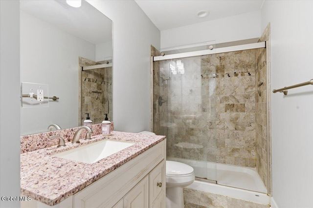 5 Spring Street Unit 402, Saratoga Springs, NY 12866