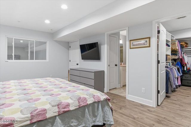 5 Spring Street Unit 402, Saratoga Springs, NY 12866