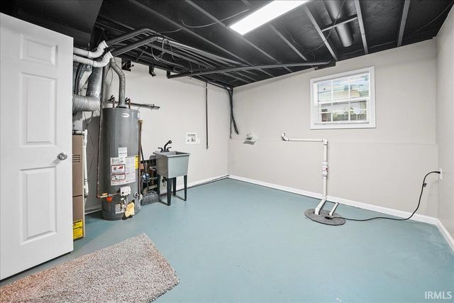 534 Robyn Road, Valparaiso, IN 46385