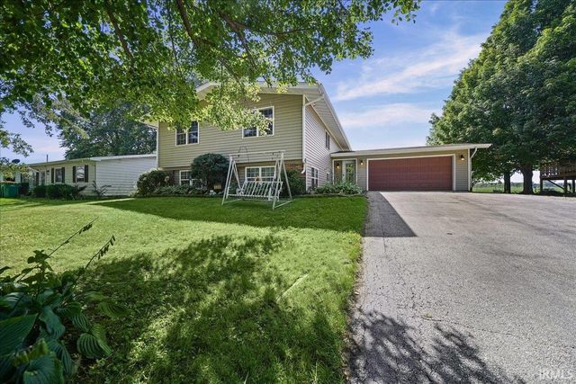 534 Robyn Road, Valparaiso, IN 46385