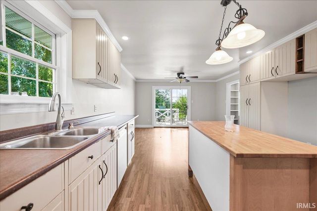 534 Robyn Road, Valparaiso, IN 46385
