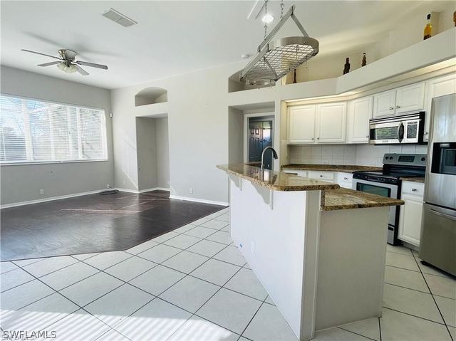 2271 Eaton Lake CT, Lehigh Acres, FL 33973