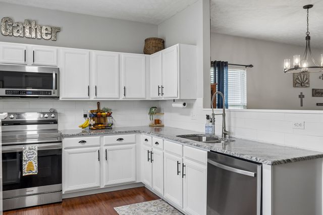 71 Owl Dr, Lebanon, TN 37087