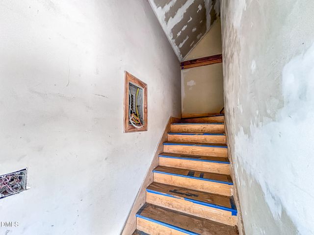 422 Old Halifax Road, Louisburg, NC 27549