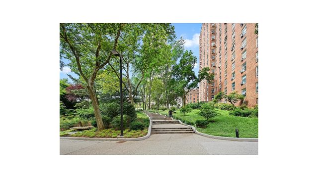 501 W 123rd St Apt 12E, New York City, NY 10027