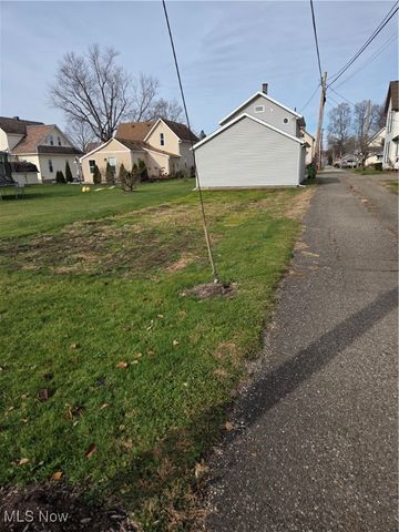 412 E 5th Street, Dover, OH 44622