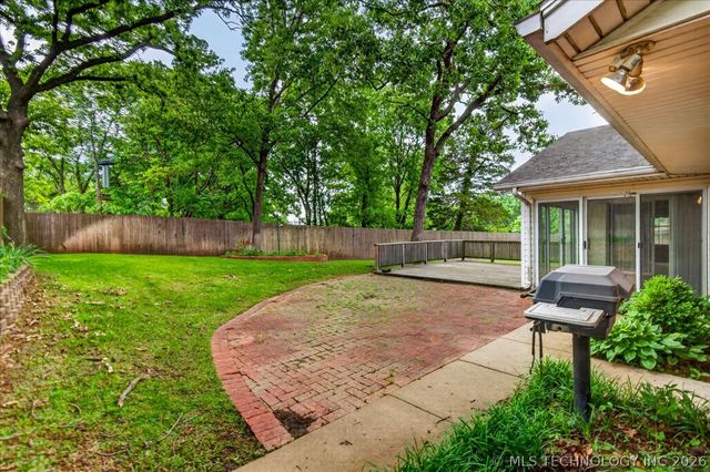 1328 Bynum Road, Bartlesville, OK 74006