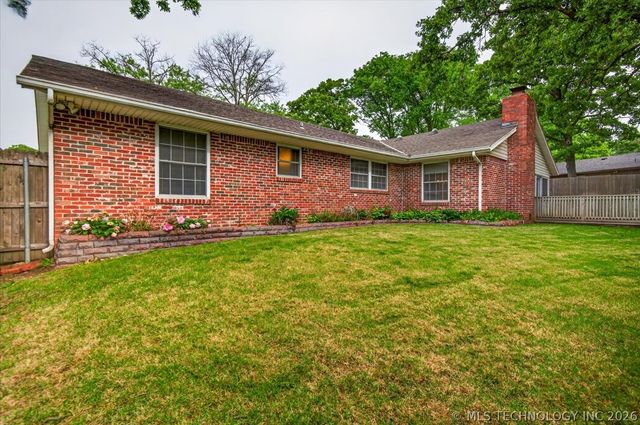 1328 Bynum Road, Bartlesville, OK 74006
