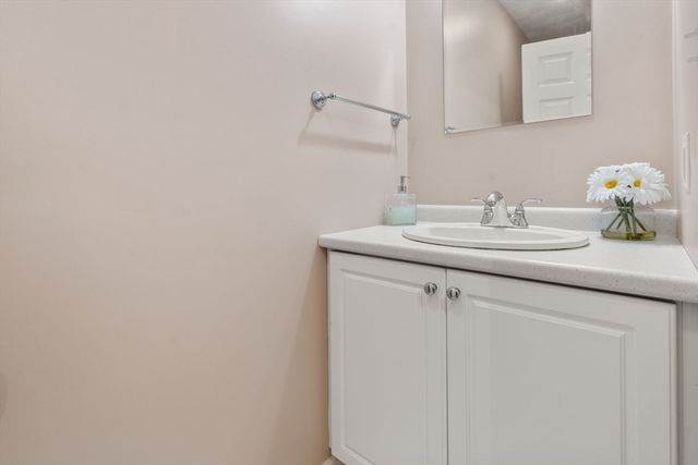 2 Cpl Charles J Mcmahon Dr, Woburn, MA 01801