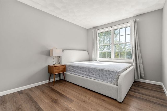 2 Cpl Charles J Mcmahon Dr, Woburn, MA 01801