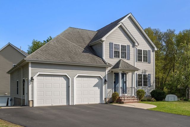 2 Cpl Charles J Mcmahon Dr, Woburn, MA 01801