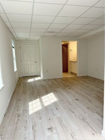 2 Cpl Charles J Mcmahon Dr, Woburn, MA 01801