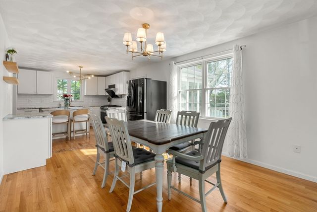 2 Cpl Charles J Mcmahon Dr, Woburn, MA 01801