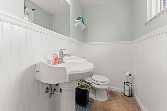 1962 Homestead Duquesne Road, West Mifflin, PA 15122