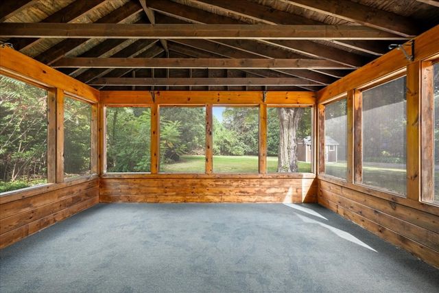 216 Boston Rd, Southborough, MA 01772