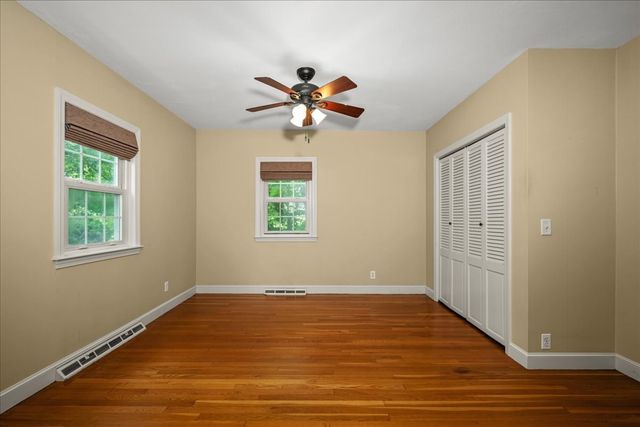 216 Boston Rd, Southborough, MA 01772