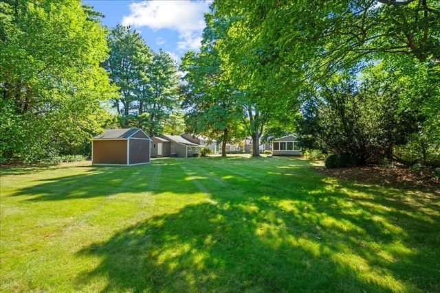 216 Boston Rd, Southborough, MA 01772