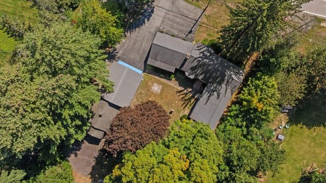 216 Boston Rd, Southborough, MA 01772