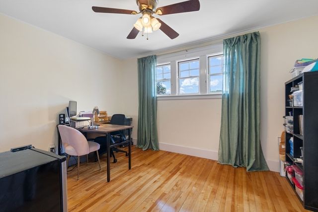 603 Chandler St, Worcester, MA 01602