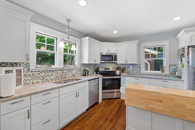 603 Chandler St, Worcester, MA 01602