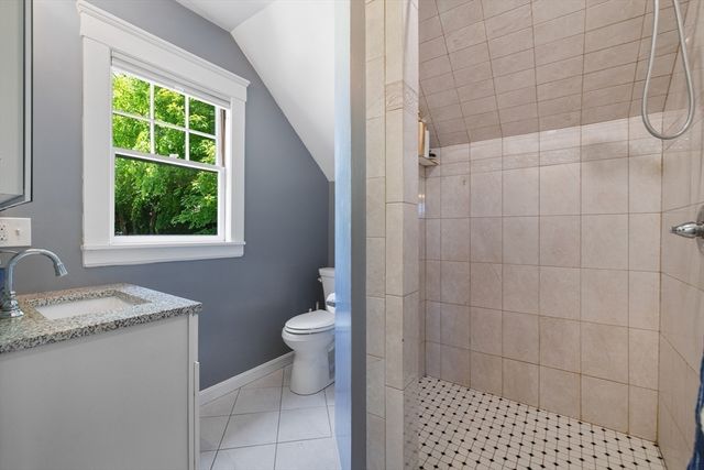603 Chandler St, Worcester, MA 01602