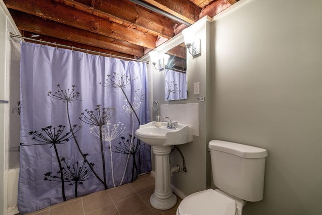 603 Chandler St, Worcester, MA 01602