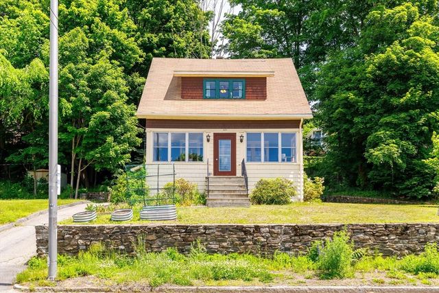 603 Chandler St, Worcester, MA 01602