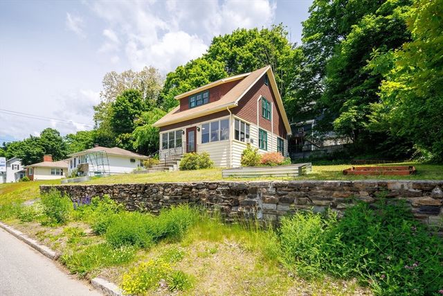 603 Chandler St, Worcester, MA 01602
