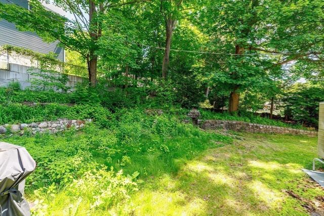 603 Chandler St, Worcester, MA 01602